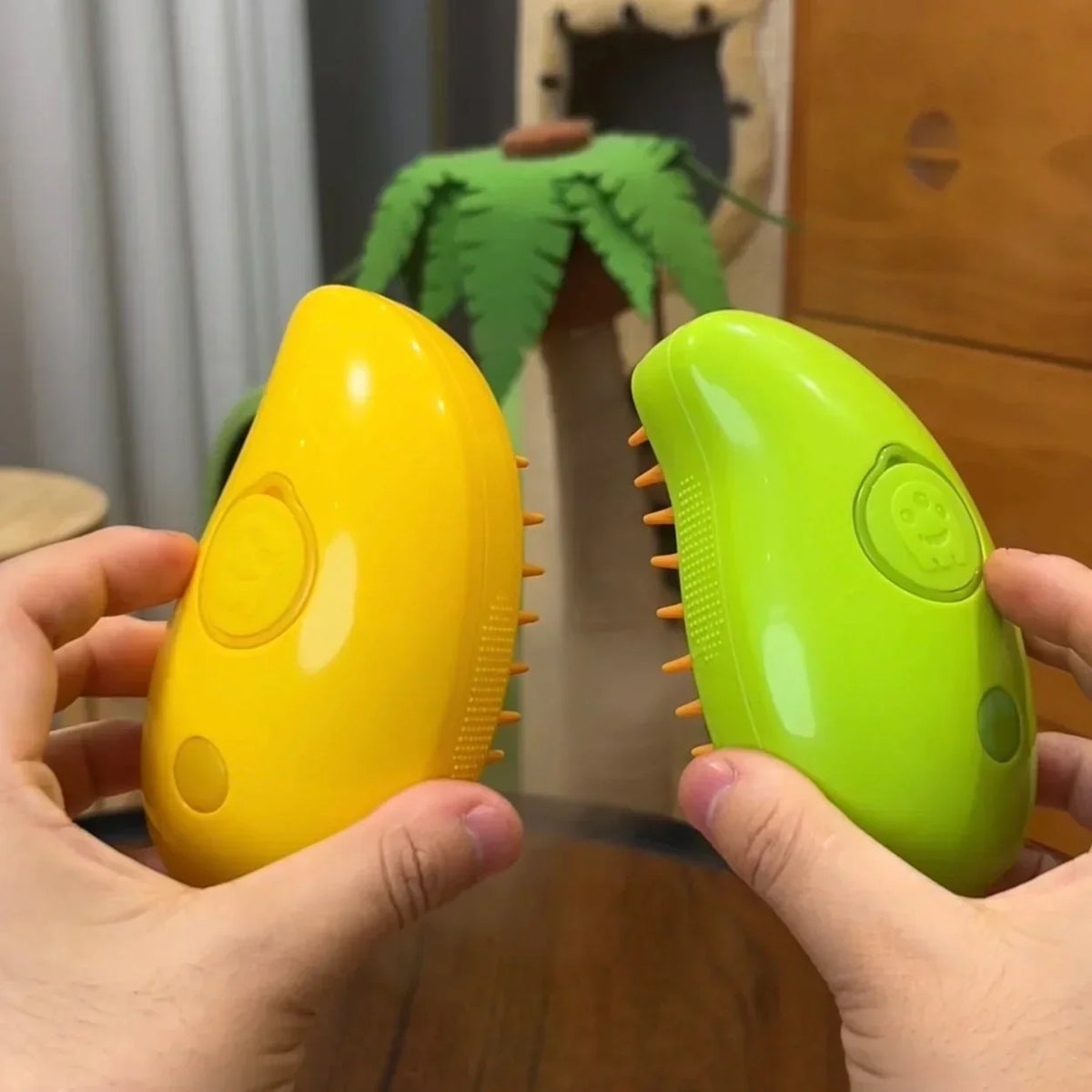 🔥 Last Day Buy 1 Get 1 Free – Only $14.99 Each! 🐾 One-Click Spray Pet Brush – Stop Shedding & Flying Fur Instantly
